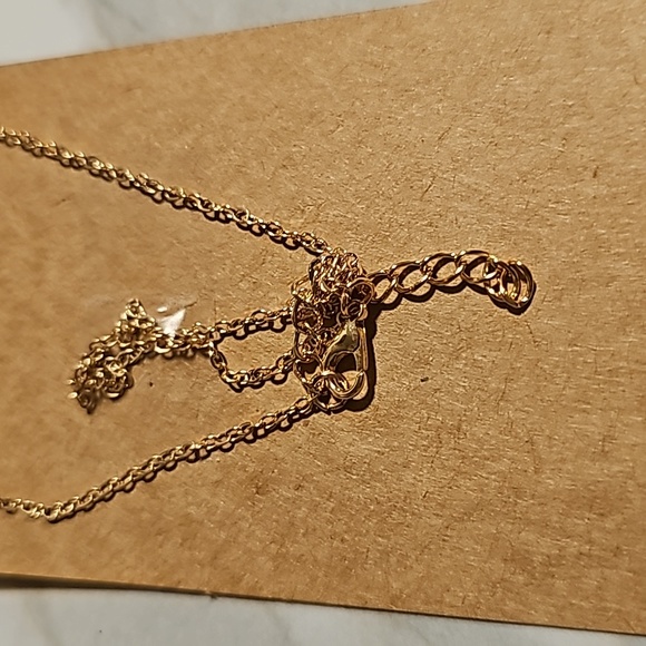 4 Leaf Clover Necklace - Picture 3 of 3